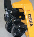 TRANSPALETA 2500KG RUBBER  / URO
