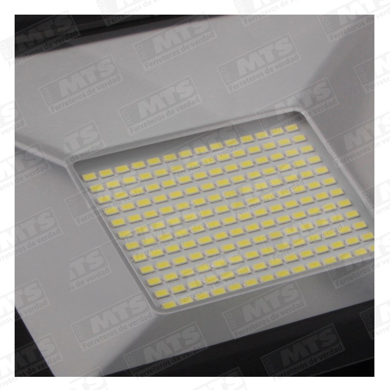 FOCO LED REFLECTOR  50 W S/SENSOR LUZ FRIA #